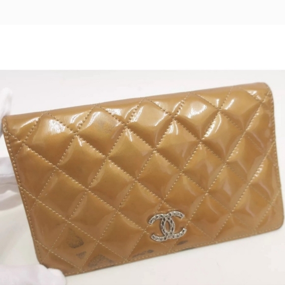 Authentic CHANEL Wallet Matelasse patent leather Bifold Long Wallet 💝 - Picture 2 of 16